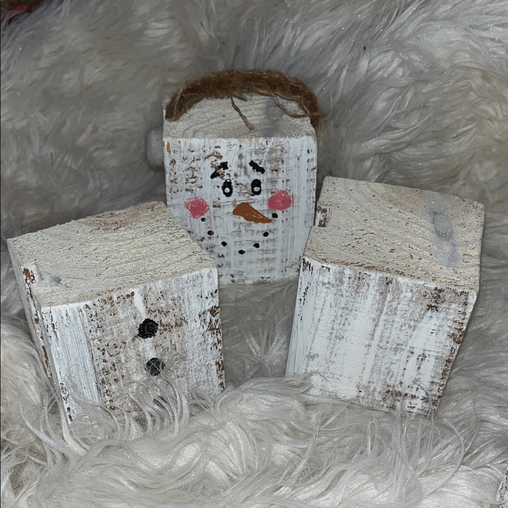 Rustic Snowman Block Decor - Picture 9 of 17